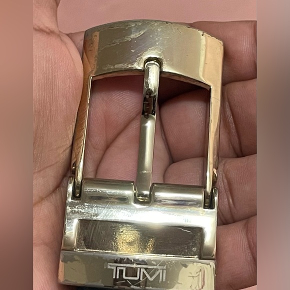 Tumi  38 leather belt - Picture 4 of 6